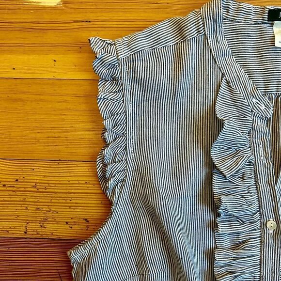 J. Crew linen blend ruffle sleeveless top. Size 0. - Picture 5 of 8